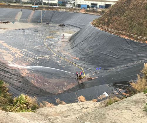 琼结废水池清理
